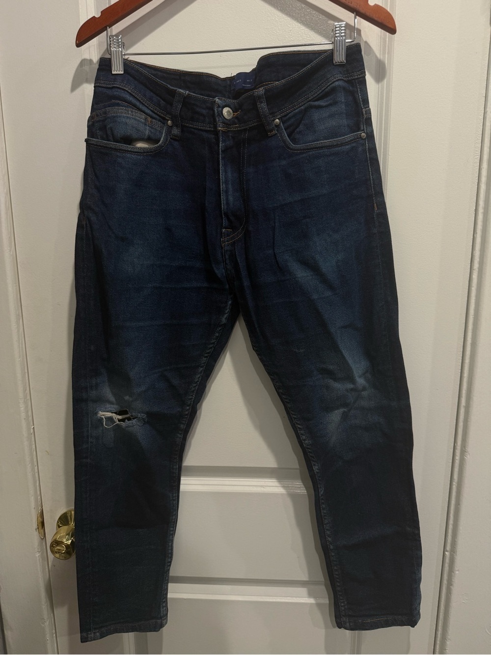 Zara Men's Slim Straight Jeans in Dark Blue Wash